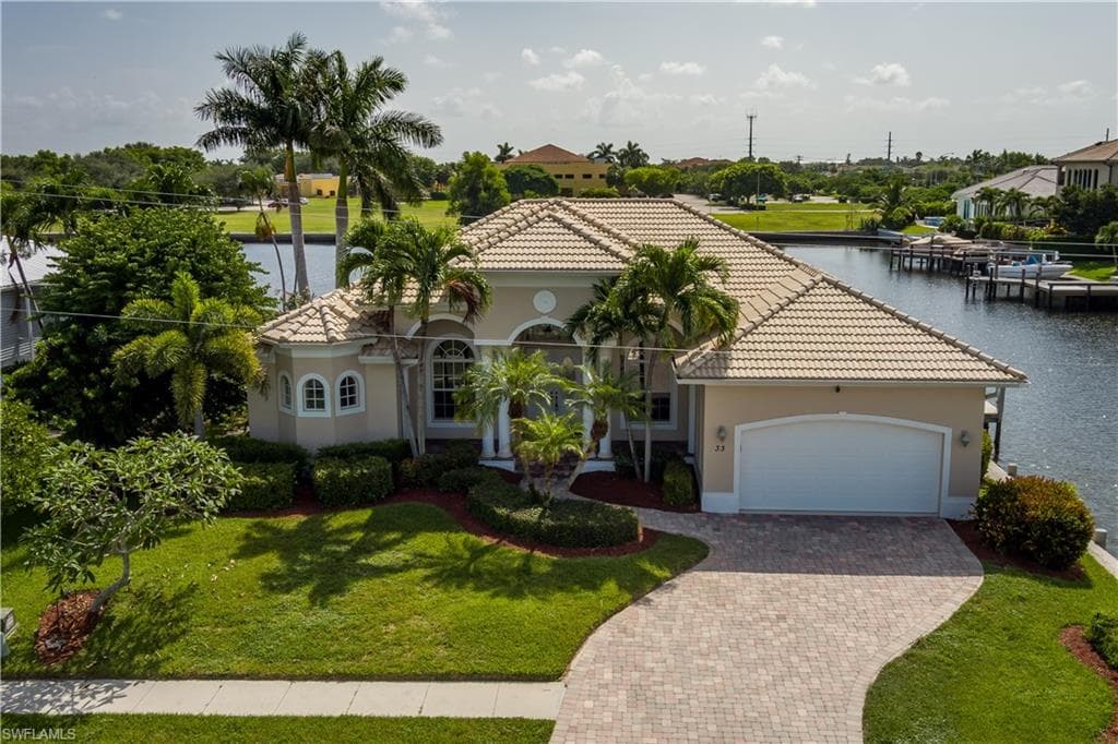 33 Seas CT MARCO ISLAND, FL 34145