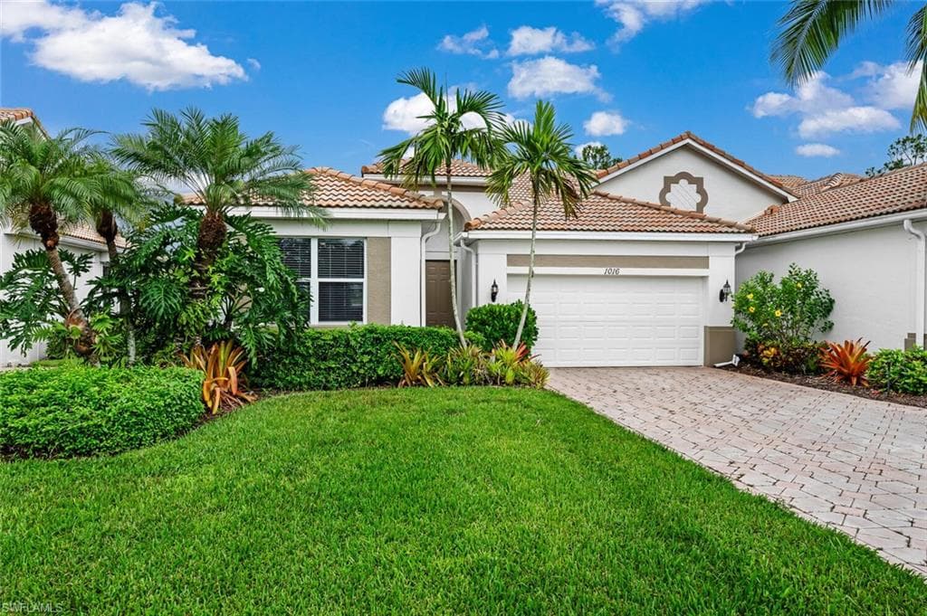 1016 Eastham CT 37 NAPLES, FL 34104