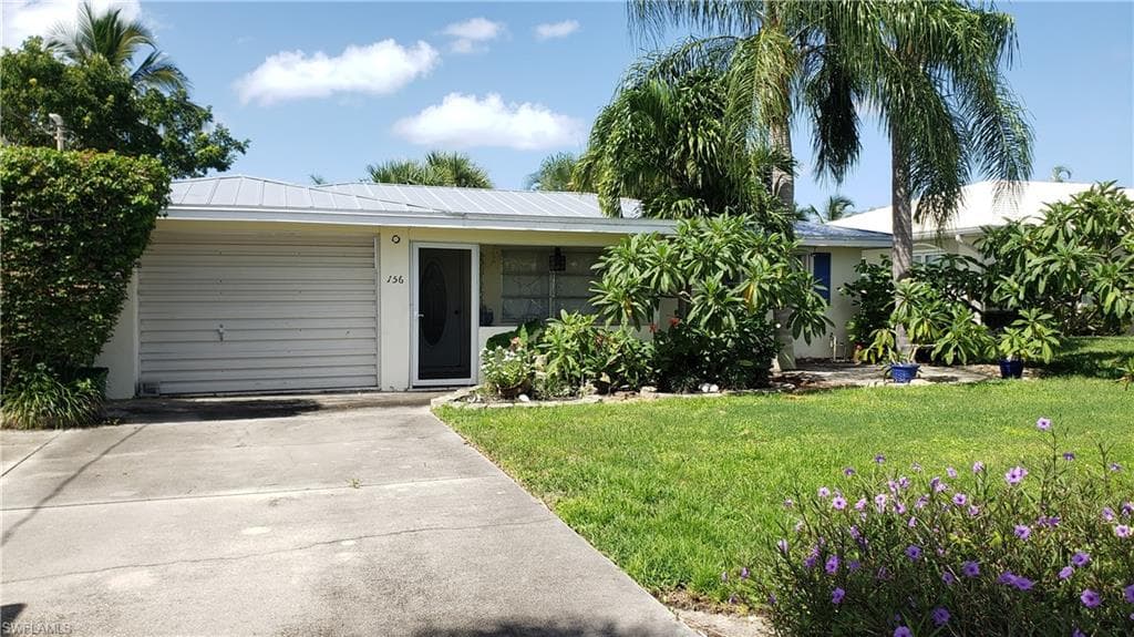 156 Hilo ST E NAPLES, FL 34113