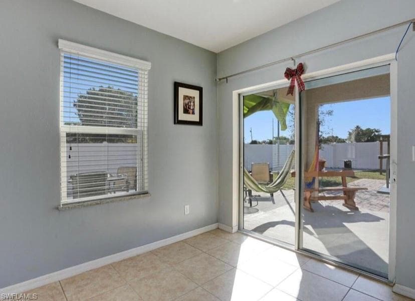 18 19th ST CAPE CORAL, FL 33991