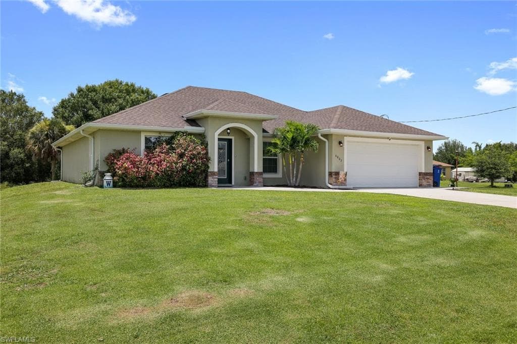 6007 Thrush AVE FORT MYERS, FL 33905