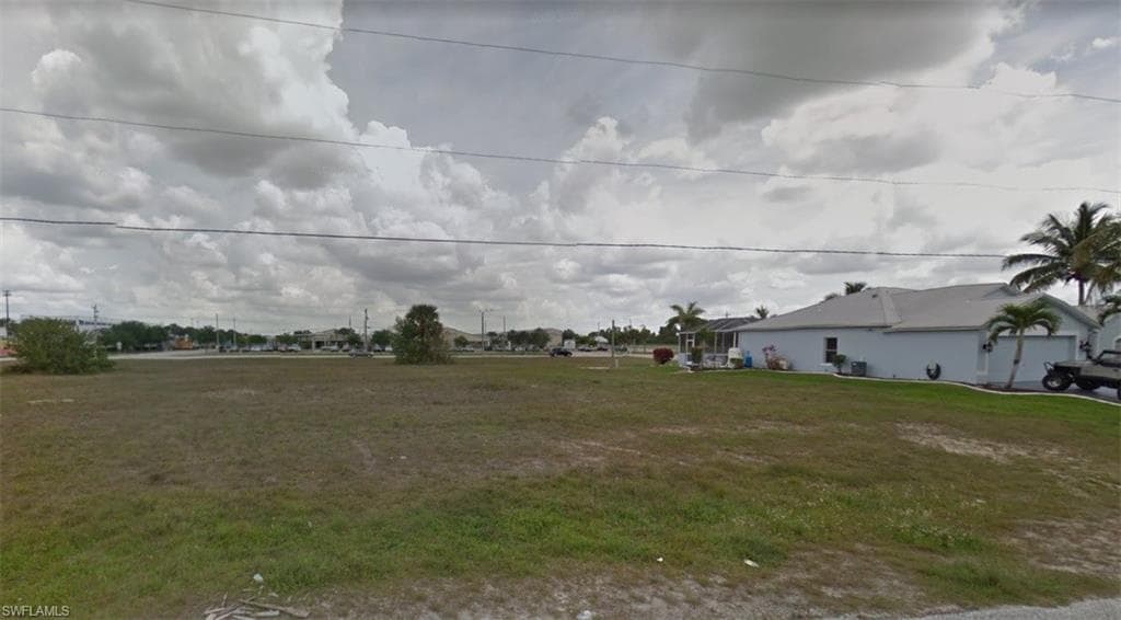 435 NW 16th PL CAPE CORAL, FL 33993