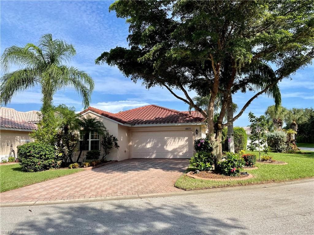 8877 Cascades Isle BLVD ESTERO, FL 33928