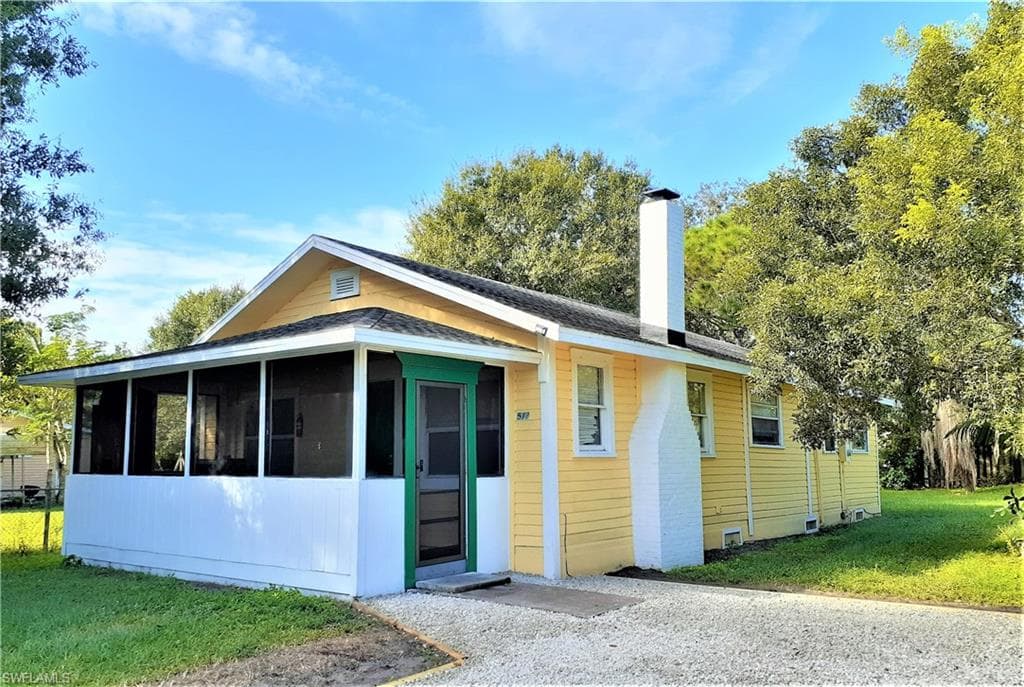 512 Ione AVE FORT MYERS, FL 33905