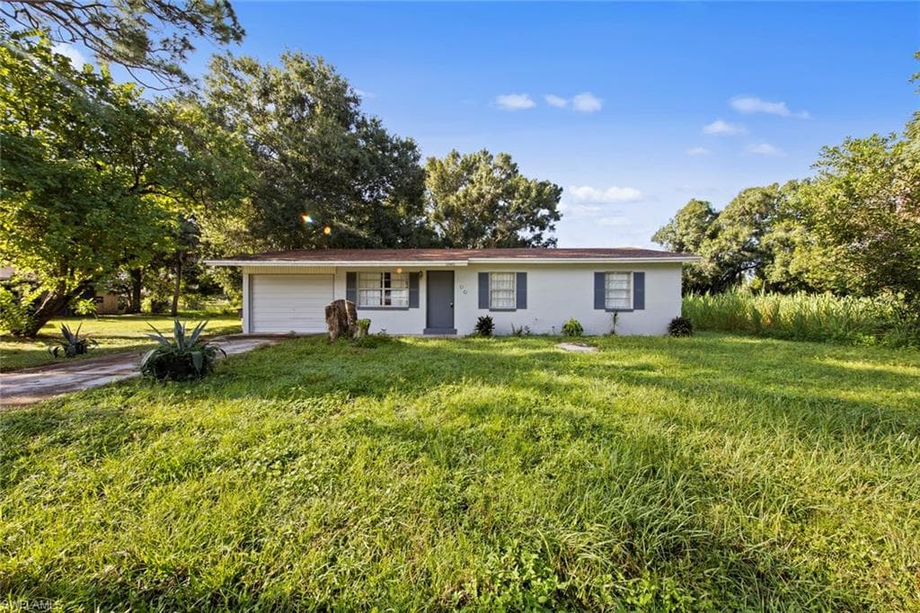 13905 NASSAU ST FORT MYERS, FL 33905