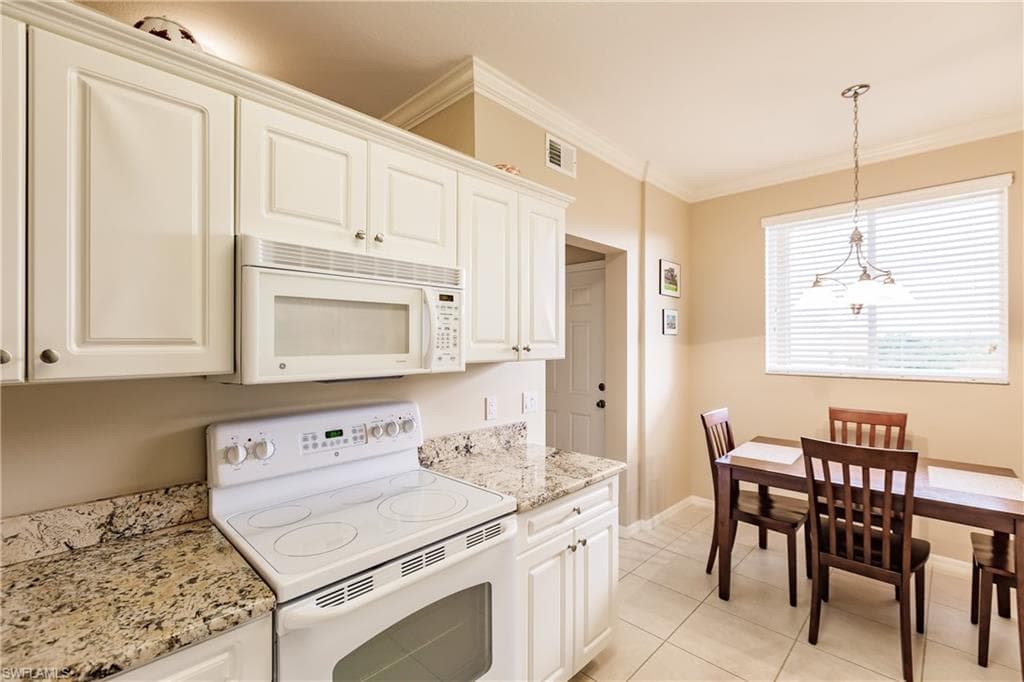 8331 Whiskey Preserve CIR 435 FORT MYERS, FL 33919