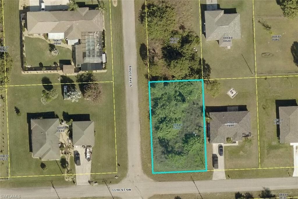3818 13th ST SW LEHIGH ACRES, FL 33976