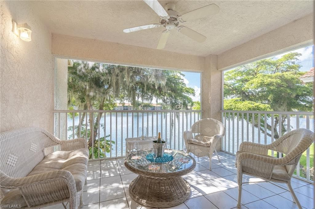 6544 Huntington Lakes CIR 9-204 NAPLES, FL 34119