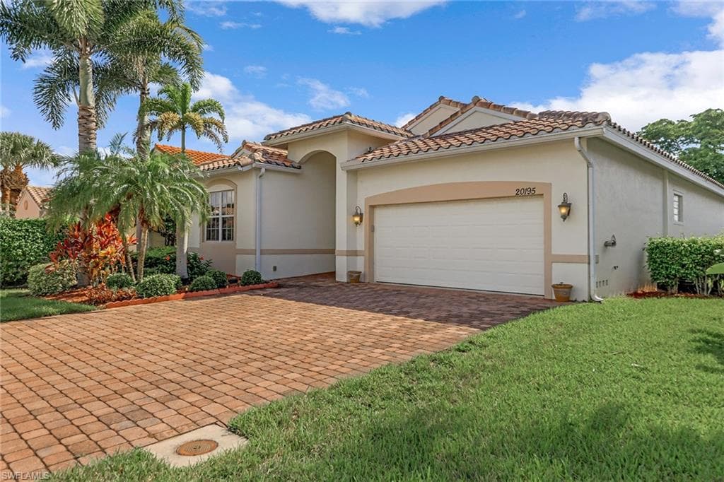 20195 Castlemaine AVE ESTERO, FL 33928