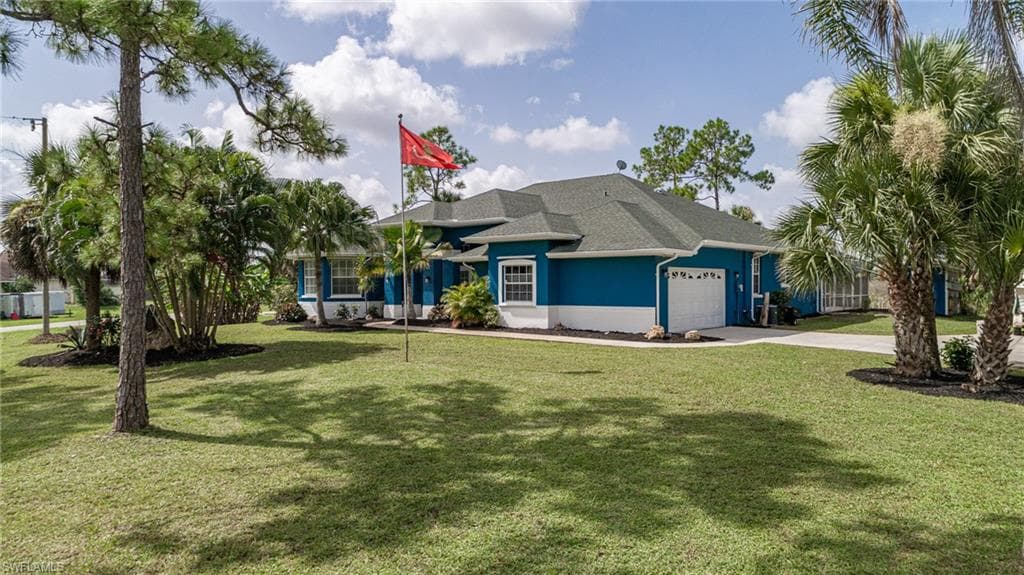 1512 E 9th ST LEHIGH ACRES, FL 33972