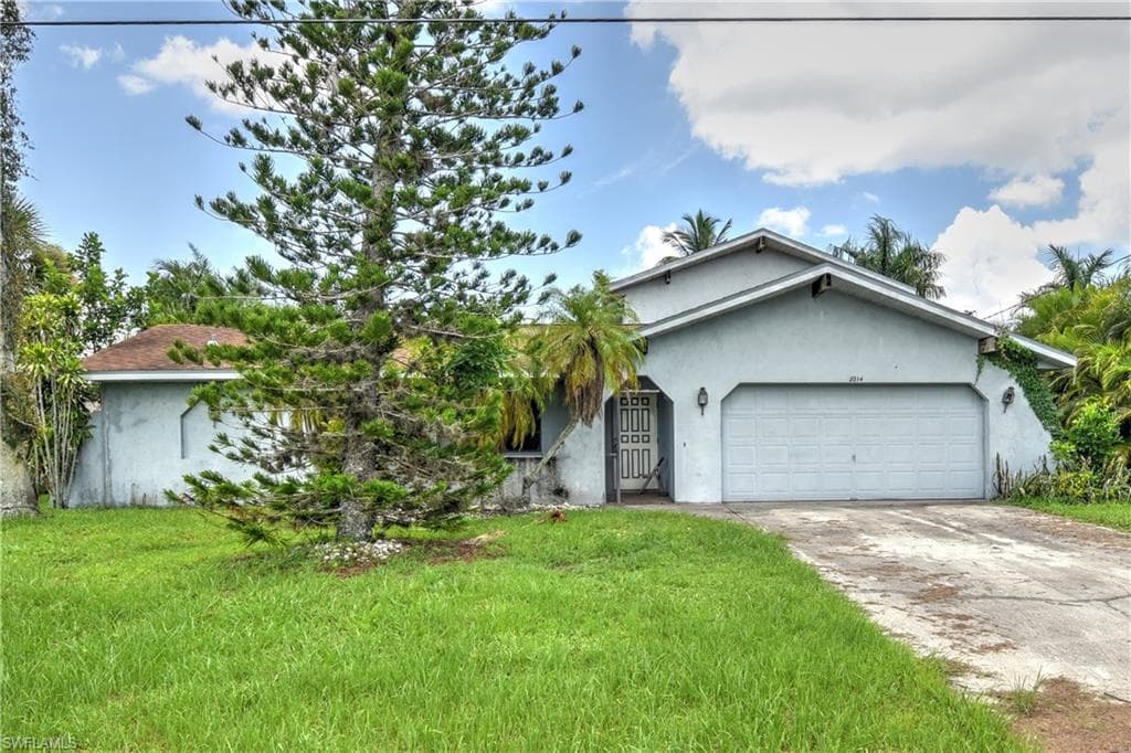 2214 Coral Point DR CAPE CORAL, FL 33990