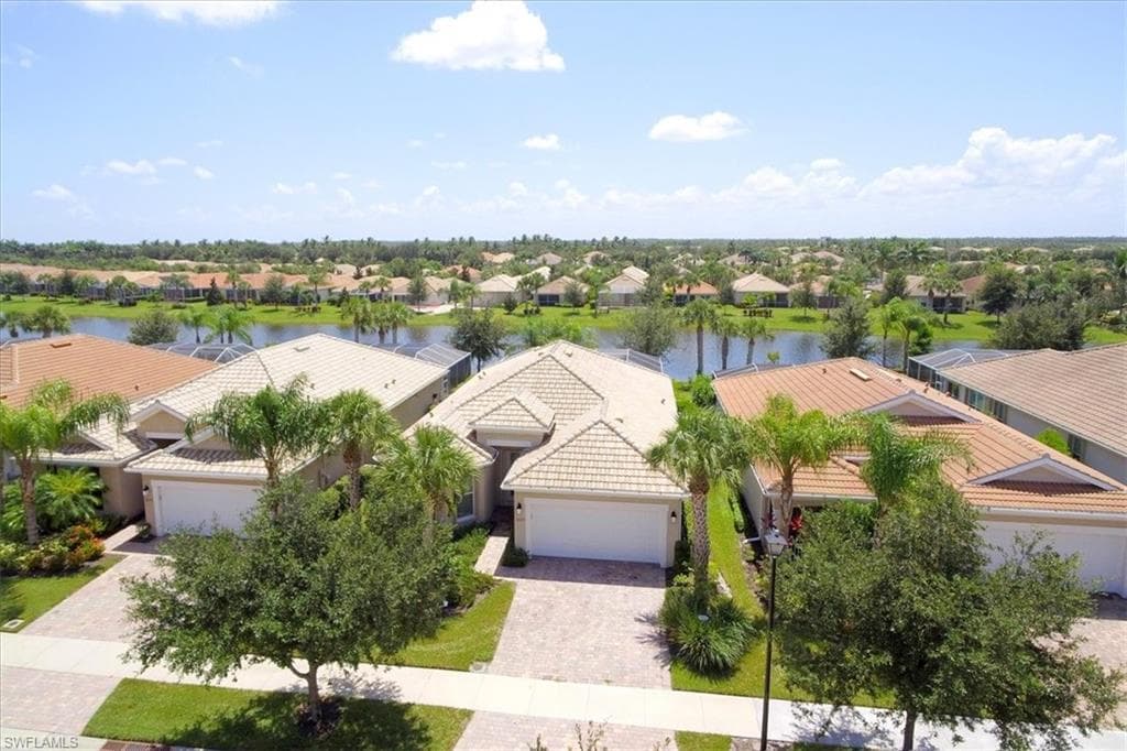 28077 Quiet Water WAY BONITA SPRINGS, FL 34135