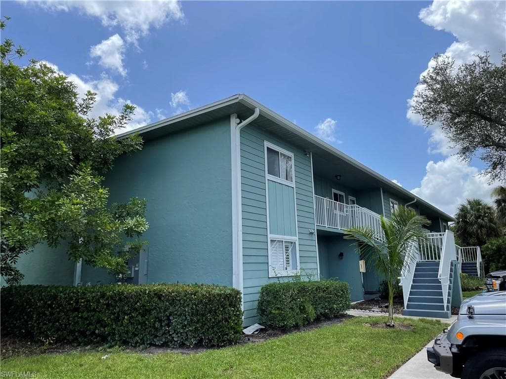 136 Cypress WAY E 5 NAPLES, FL 34110