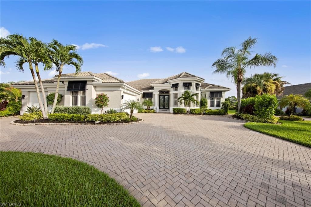 20233 Country Club DR