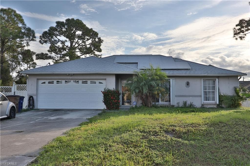 1010 Alfreda AVE LEHIGH ACRES, FL 33971