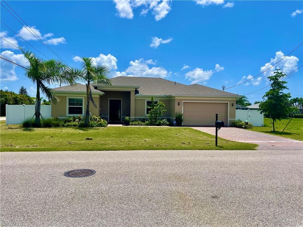 2000 SW 29th TER CAPE CORAL, FL 33914