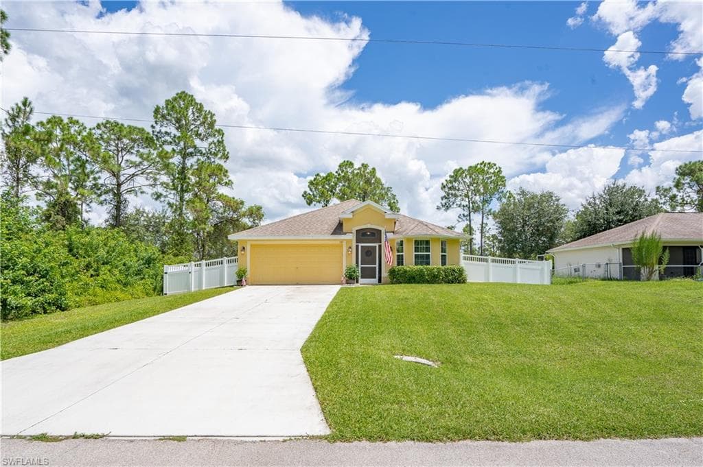 337 Selkirk AVE LEHIGH ACRES, FL 33974