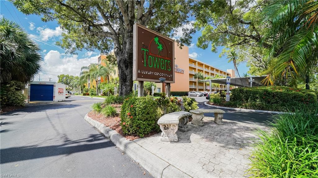 2366 E Mall DR 303 FORT MYERS, FL 33901