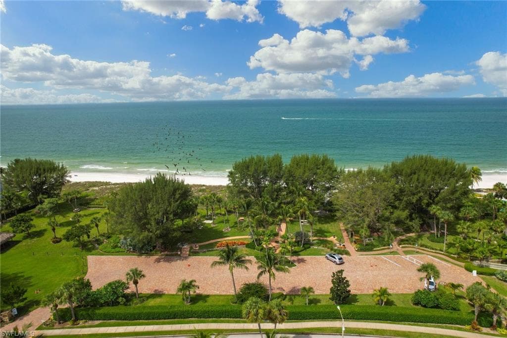 3150 Binnacle DR 318 NAPLES, FL 34103