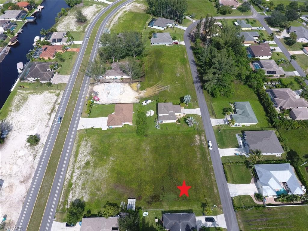 3615 SW 4th LN CAPE CORAL, FL 33991