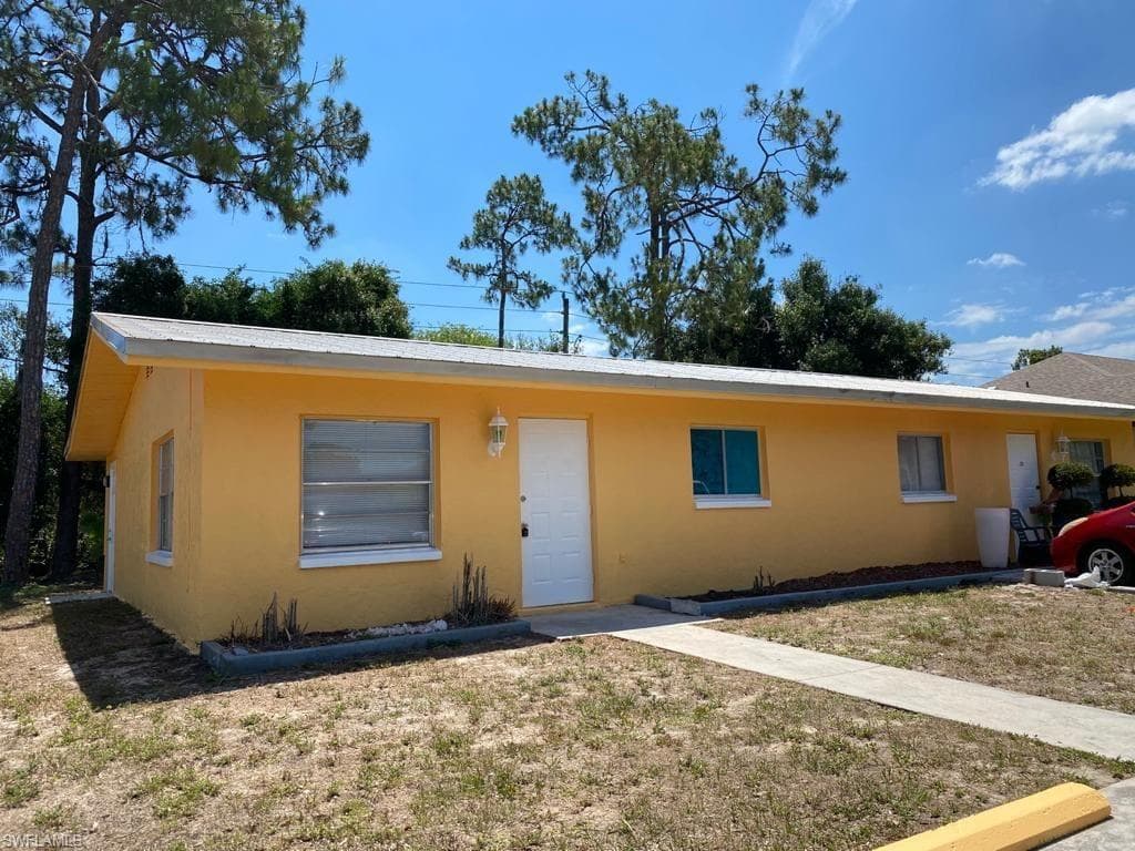 19121/19123 Holly RD 119 FORT MYERS, FL 33967