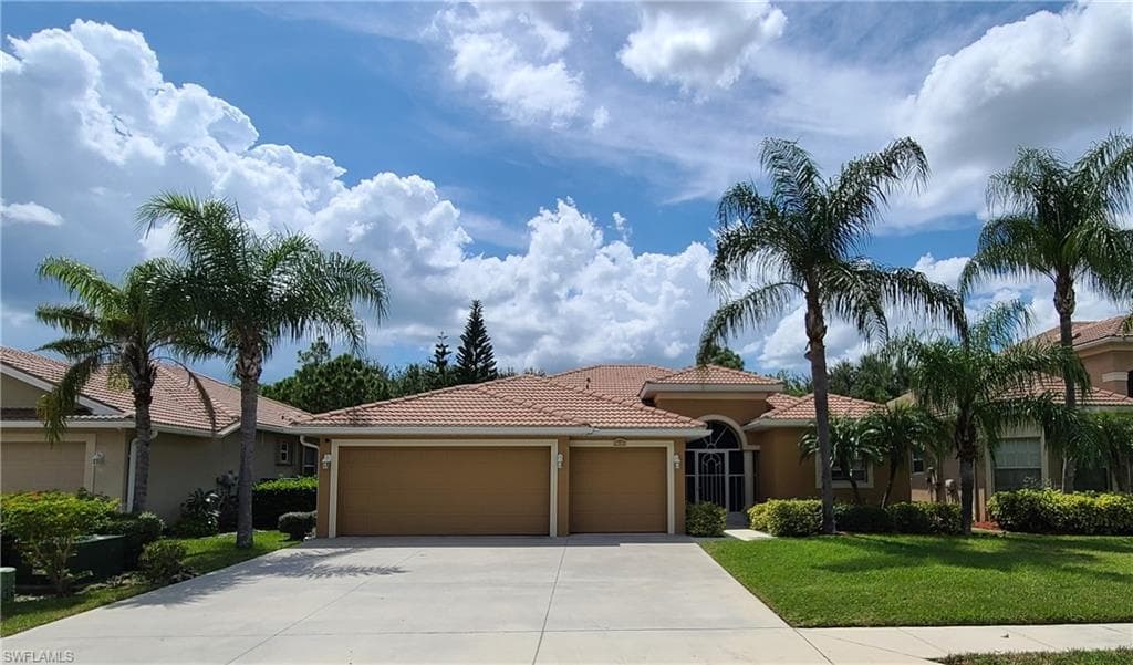 9646 Blue Stone CIR FORT MYERS, FL 33913