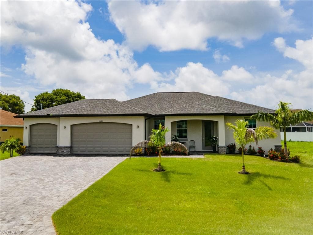 2222 19th TER CAPE CORAL, FL 33991