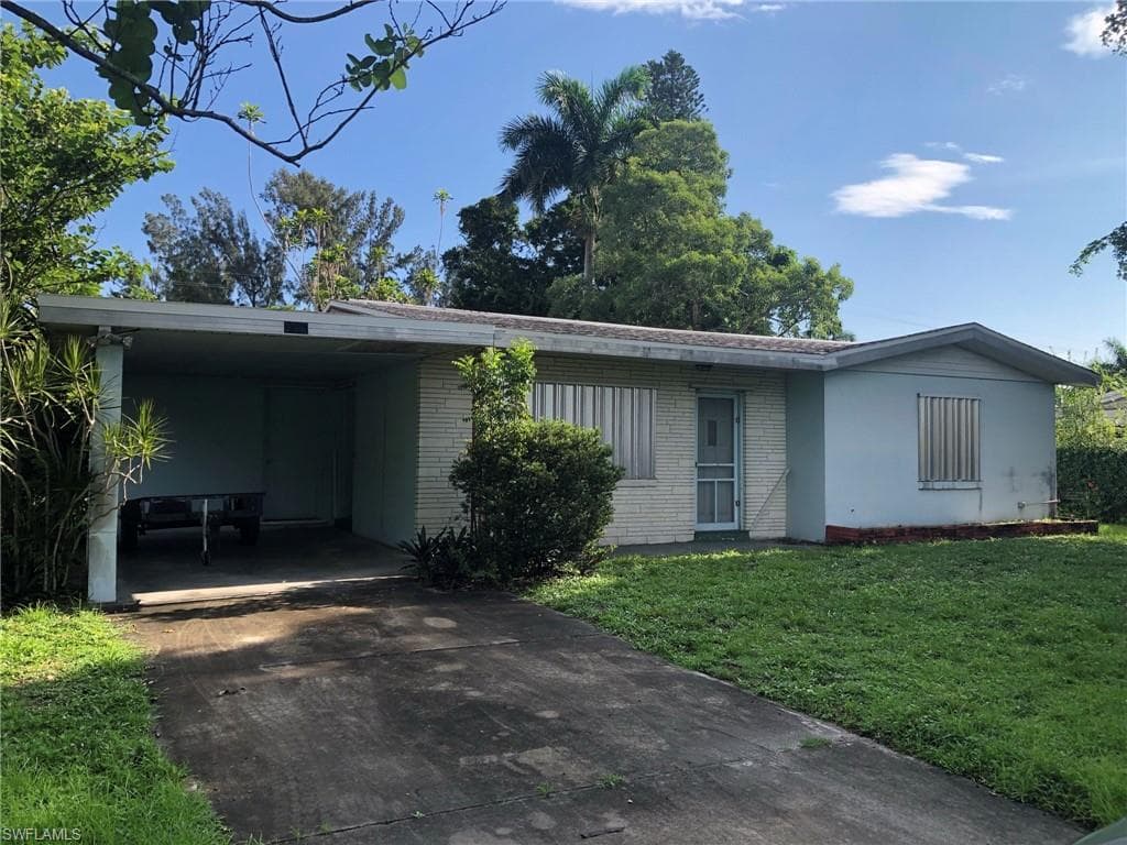 2019 Maravilla CIR FORT MYERS, FL 33901