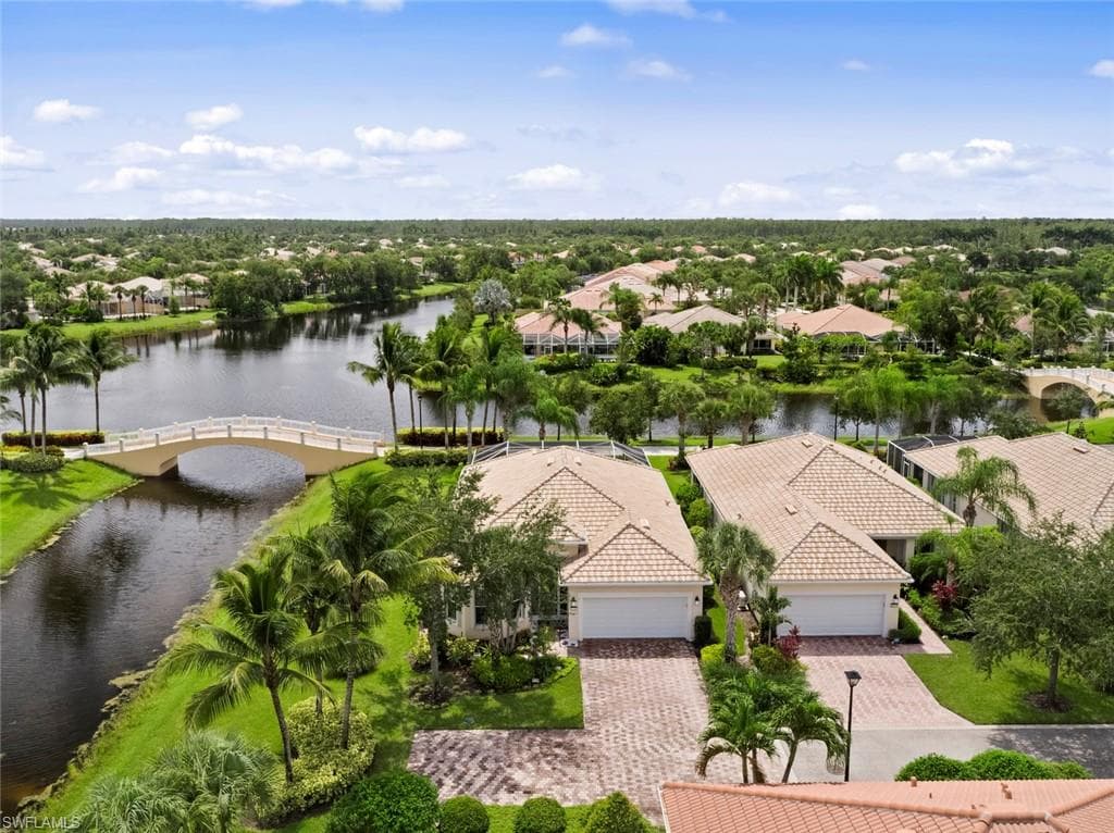 28581 Guinivere WAY BONITA SPRINGS, FL 34135