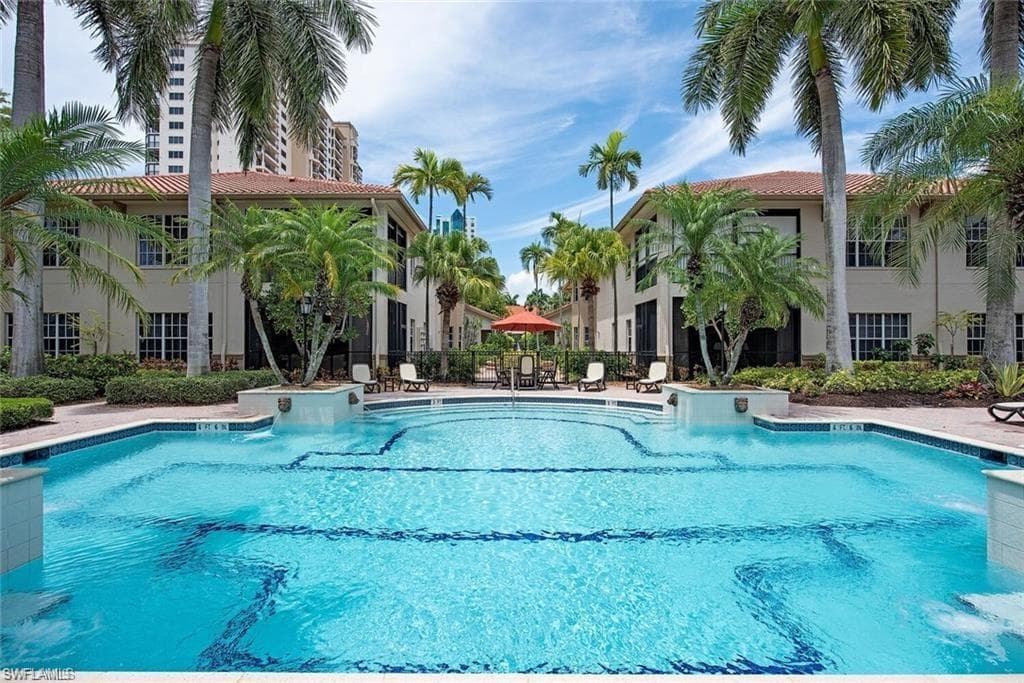 7229 Pelican Bay BLVD 4-1L NAPLES, FL 34108