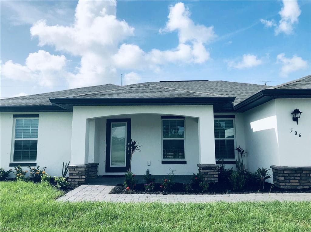 506 NW 8th TER CAPE CORAL, FL 33993