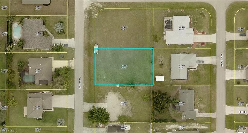 1225 NE 4th PL CAPE CORAL, FL 33909