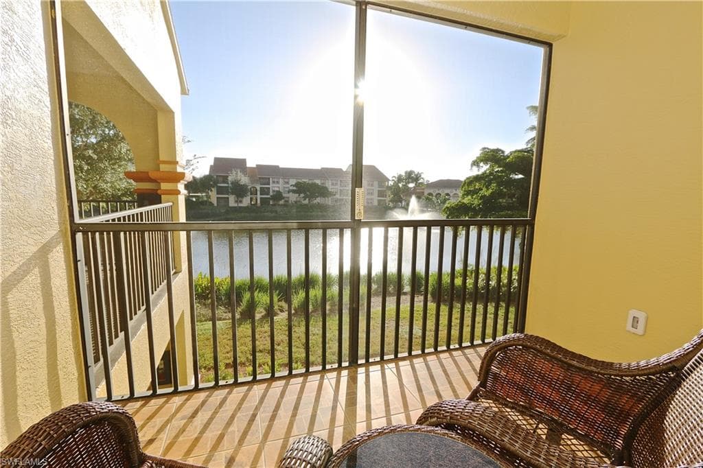 7925 Preserve CIR 326 NAPLES, FL 34119