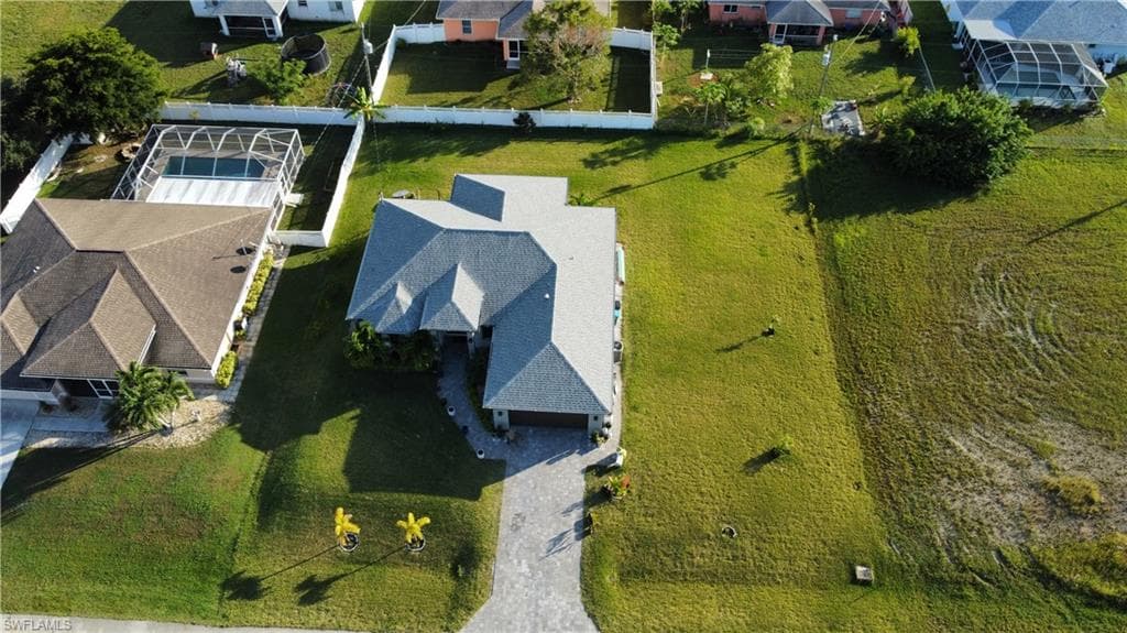 914 NE 18th TER CAPE CORAL, FL 33909