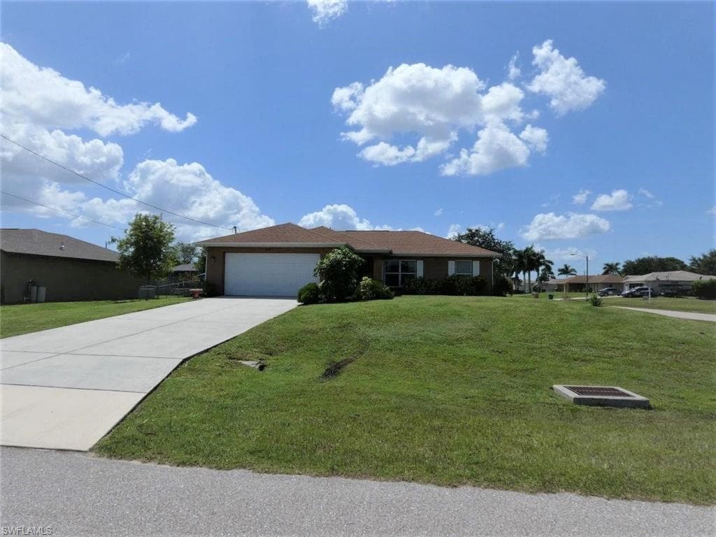 1622 SW 9th PL CAPE CORAL, FL 33991