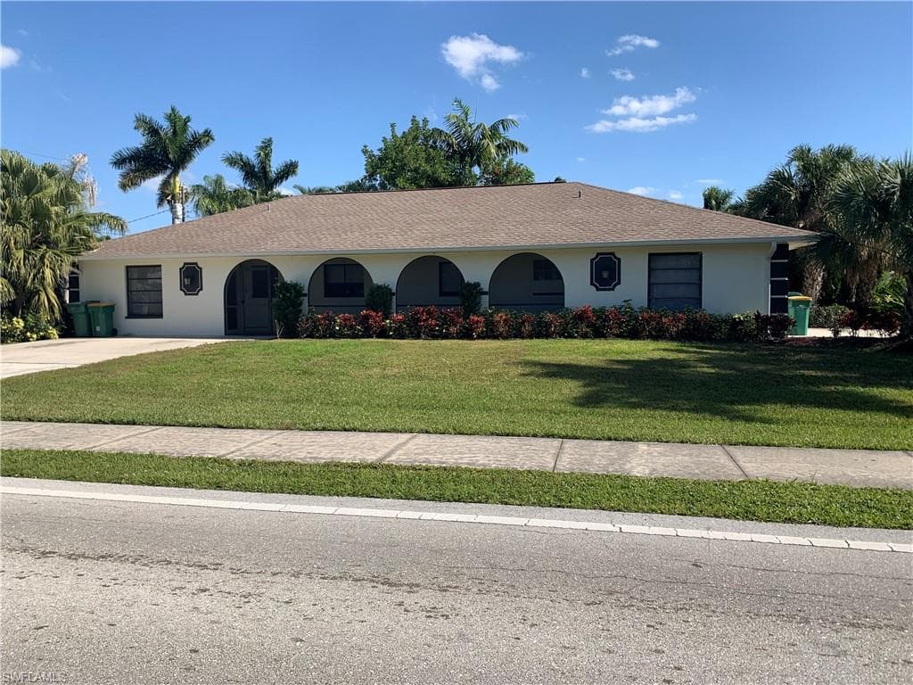 9701 8th ST N NAPLES, FL 34108