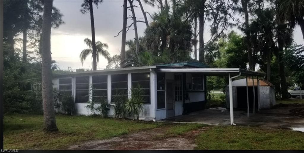 2294 Case LN NORTH FORT MYERS, FL 33917