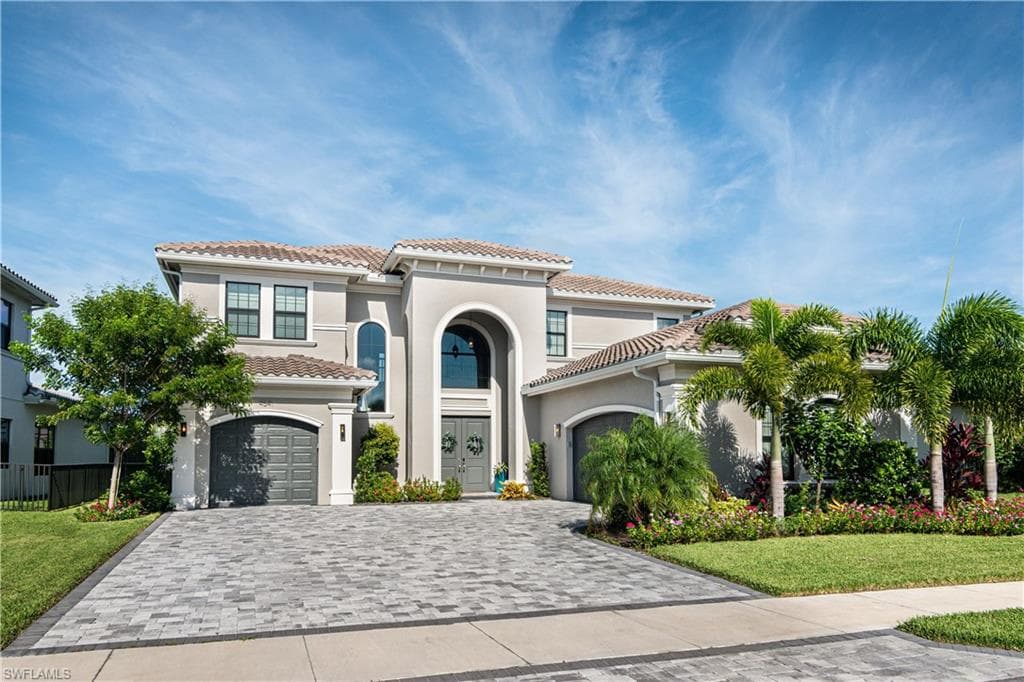 4541 Azalea DR NAPLES, FL 34119