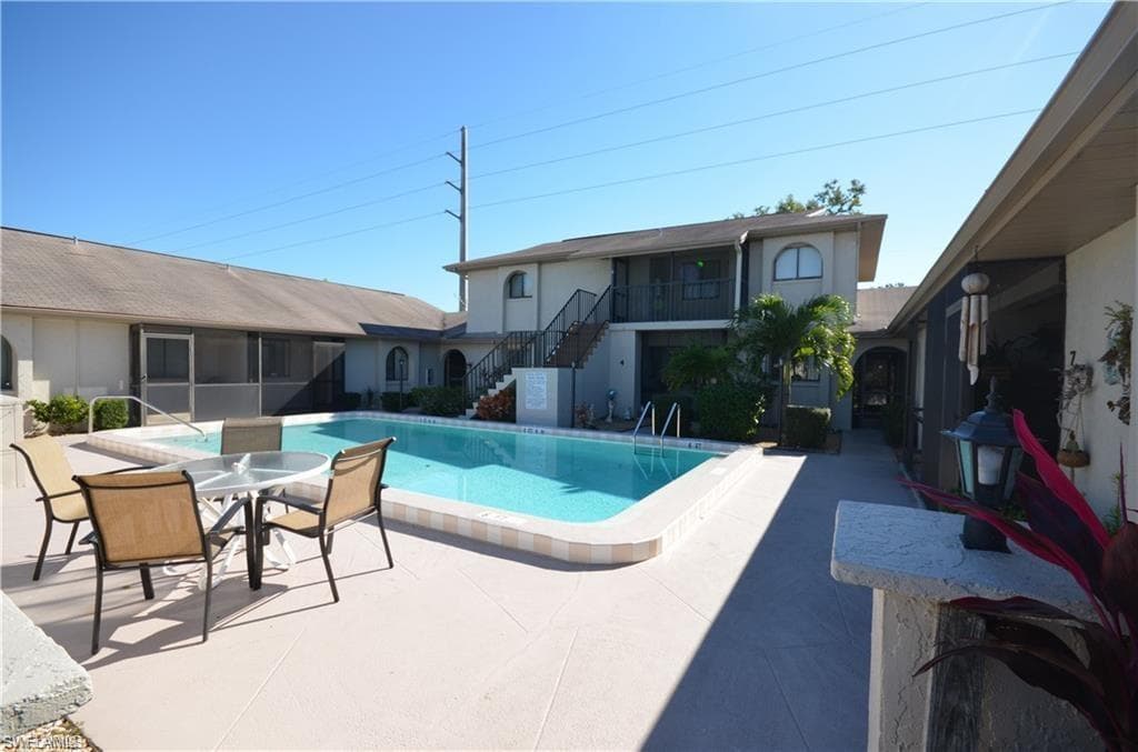 610 SW 47th TER 6 CAPE CORAL, FL 33914