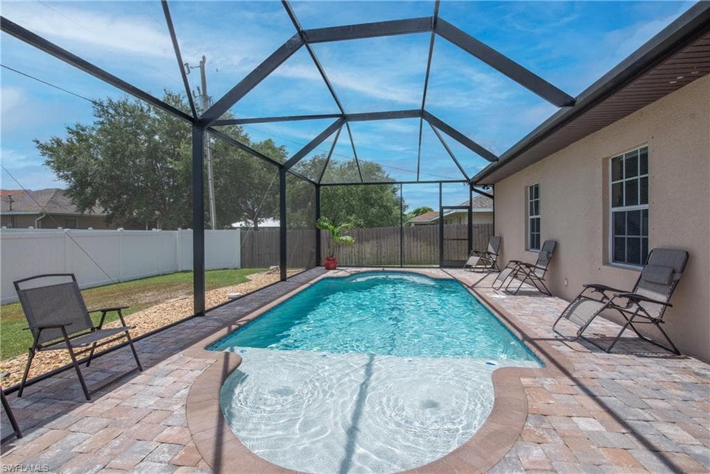 1820 NE 26th TER CAPE CORAL, FL 33909