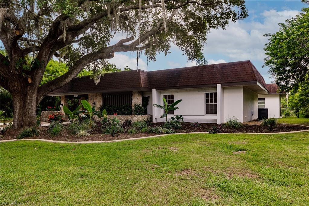 1345 Harbor BLVD PORT CHARLOTTE, FL 33952