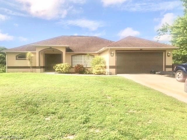 2705 7th ST SW LEHIGH ACRES, FL 33976