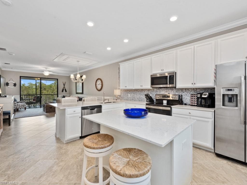 9596 Trevi CT 5444 NAPLES, FL 34113