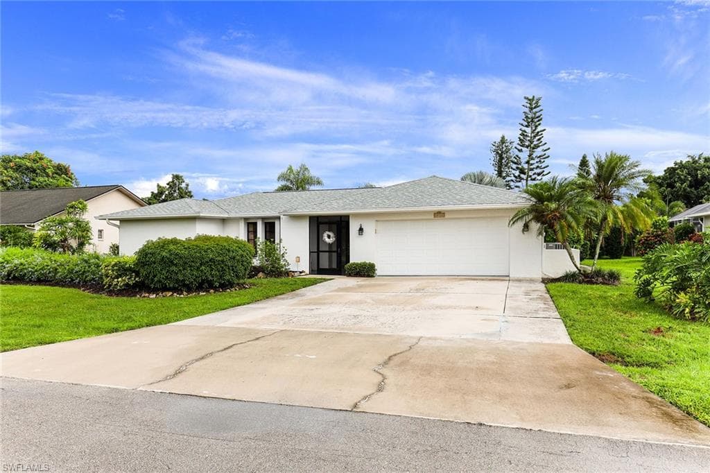 10260 Enoch LN BONITA SPRINGS, FL 34135