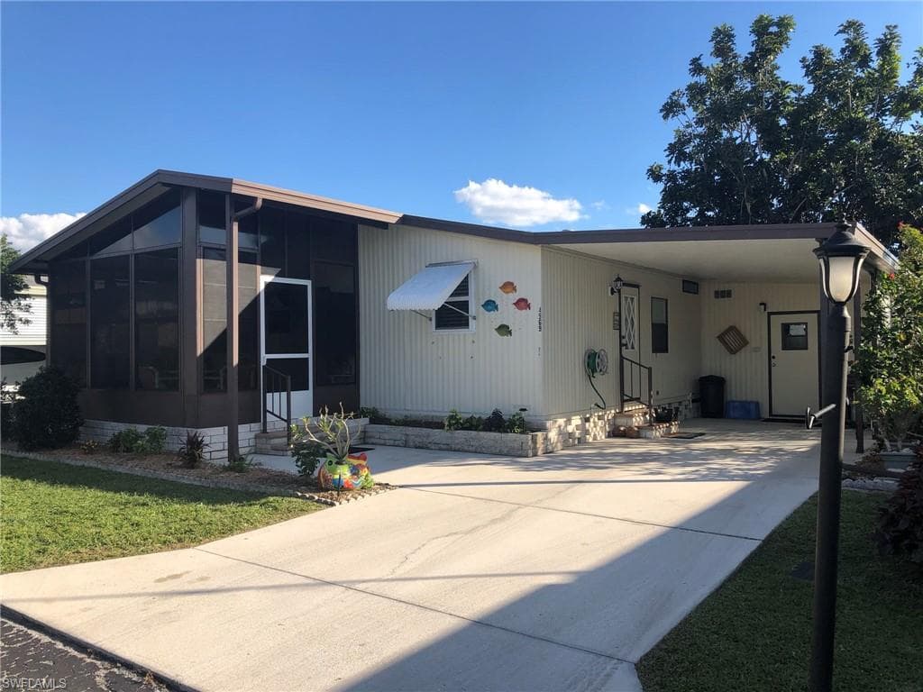 4969 Mullette LN ST. JAMES CITY, FL 33956