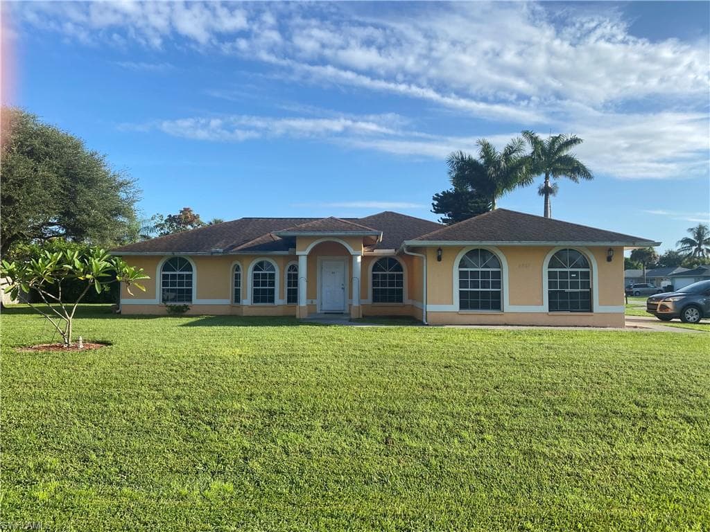 4267 25th AVE SW NAPLES, FL 34116