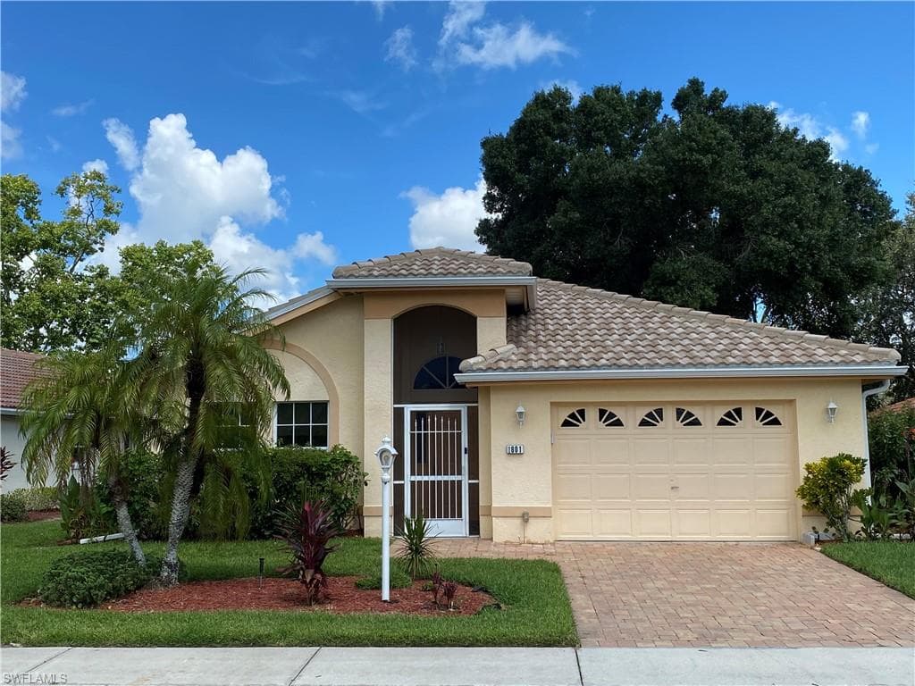 1801 Corona Del Sire DR NORTH FORT MYERS, FL 33917