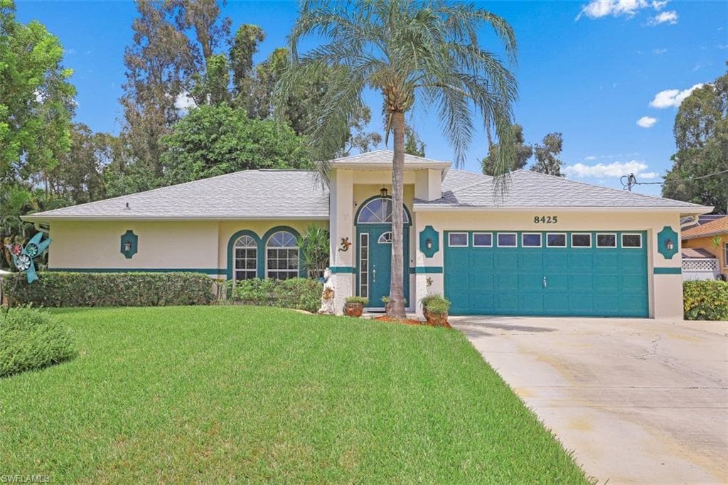 8425 Cypress DR S FORT MYERS, FL 33967