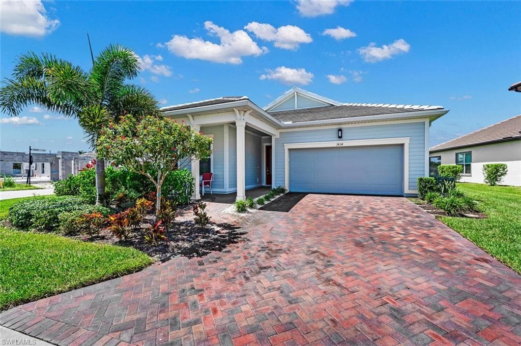 3834 Helmsman DR NAPLES, FL 34120