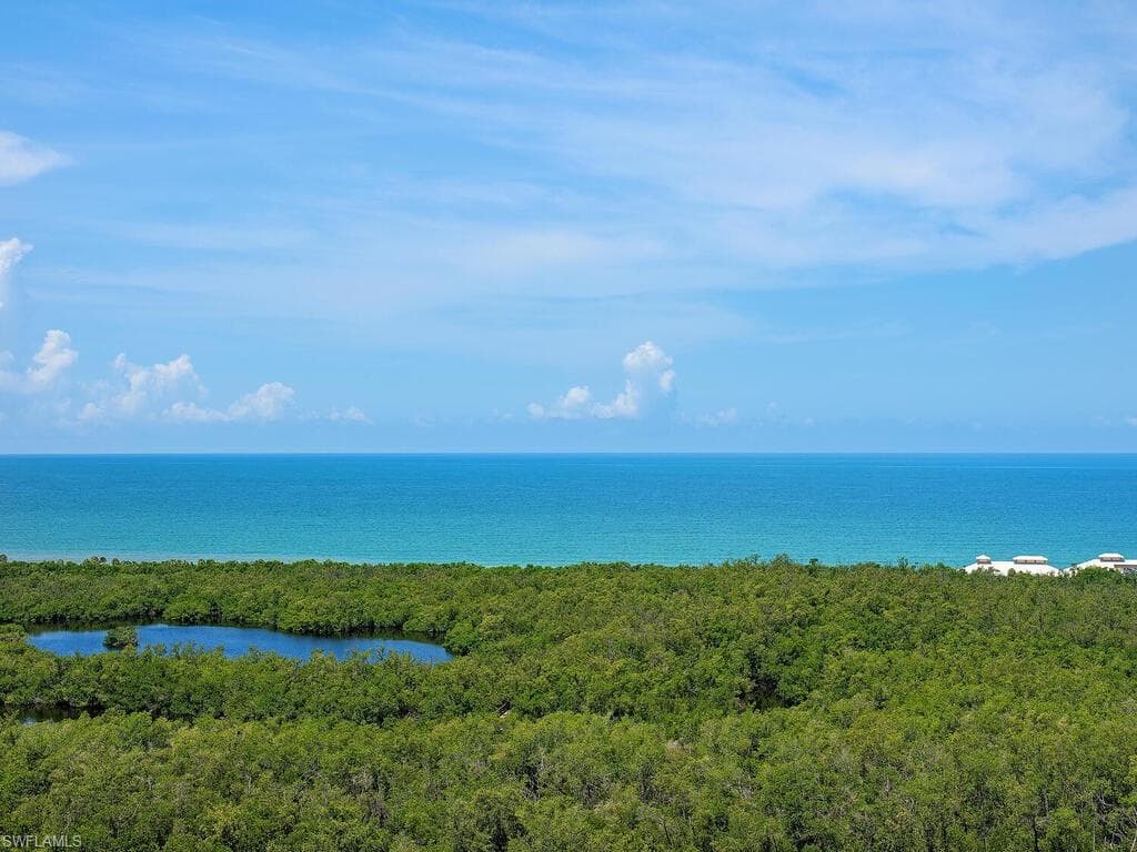 7117 Pelican Bay BLVD 1506 NAPLES, FL 34108